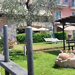Hotell Josefine Front - Adults Only Brenzone sul Garda
