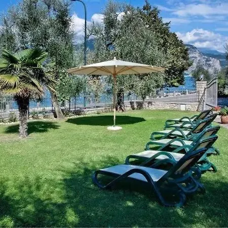 Villa Josefine Lake Front Beach And Pool (Adults Only)