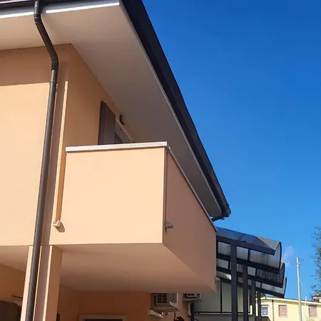 Josefine Front - Adults Only Brenzone sul Garda