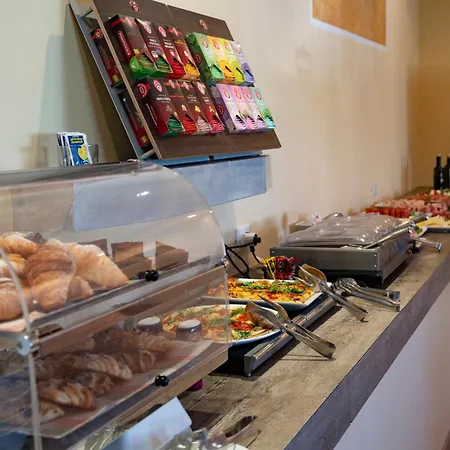 Josefine Front - Adults Only * Brenzone sul Garda
